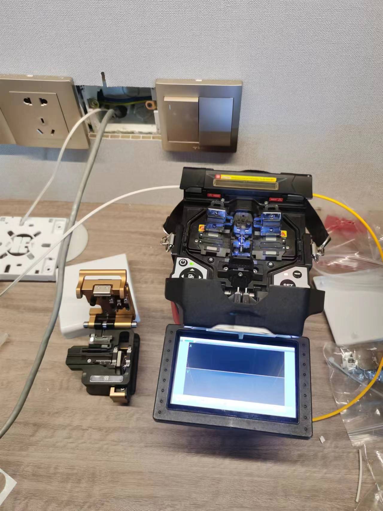 光纤机熔纤图片